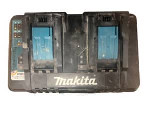Makita Black Battery Charger - 017200131227
