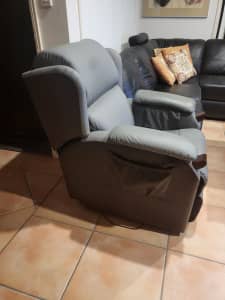 Lounge Chair Powerlift
Recline-Aspire AIR LIFT
Chair