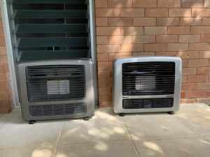 Two Rinnai gas heaters - Titan mk II