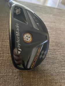 TaylorMade FCT 4 Rescue RH golf club with cover - As new