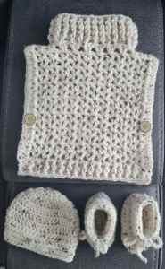 Baby Poncho, Beanie & Booties