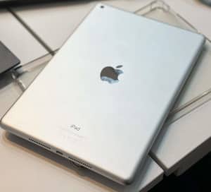 Priced to sell Ipad 9th Generation WIFI 256GB Model No MK2P3AB/A