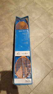 SPIN TENNIS SET. AS NEW.