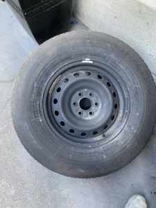 Np300 steel spare wheel
