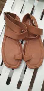Midas Rianon Tan Ladies sandles Size EU 38 Brand New