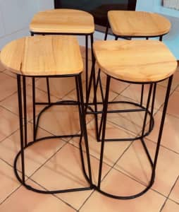 x4 wooden kitchen stools / bar stools