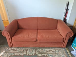 3 seater couch with bed