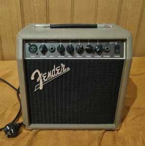 Fender Accoustasonic 15 Combo Amplifier