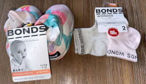 Bonds Wonder Bootie and Socks bundle - Girls size 1-2, 6-12 Months