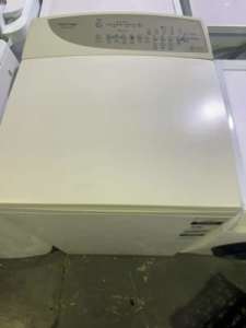 FISHER AND PAYKEL 7 KGS WASHING MACHINE