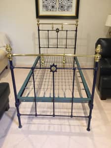Antique Iron and Brass Single bed. (Comes complete)