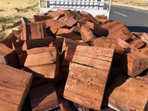 🔥 BEAUTIFUL DRY JARRAH FIREWOOD 🔥 FREE DELIVERY 🚚 
