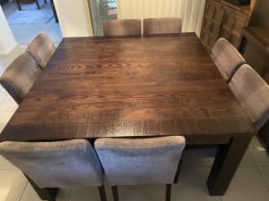 9 PC square dinning (Table and 8 chairs)