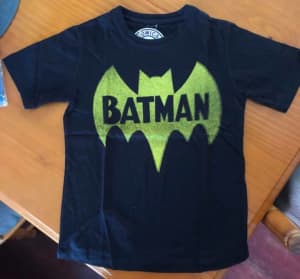 Batman  licenced Kids T Shirt Unused.