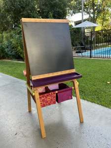B. Toys Easel Does It Wooden Easel