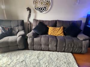 LAZY BOY couch 