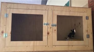 Chicken brooder / hutch for poultry, Guinea pig etc