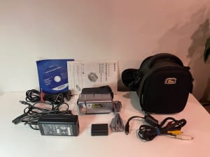 Sony DCR-SR85E Hybrid HDD camcorder, perfect working condition!!!
