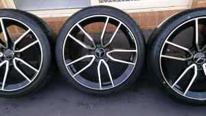 19" MERCEDES WHEELS AND TYRES 255/35R19