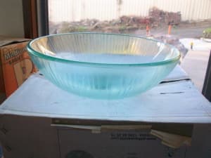 Round Patterned Glass Bench Top Vanity Basin