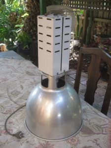 VINTAGE Large THORN INDUSTRIAL HIGH BAY LIGHT & SHADE (Working)Globe