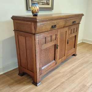 Antique Edwardian Silky Oak Sideboard Buffet Dresser / TV Stand.C1910s