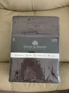 Logan and Mason 1200 thread count Queen Sheet Set