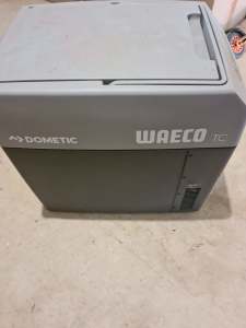 WAECO portable fridge/warmer