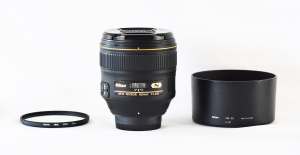 Nikon AF-S NIKKOR 85mm f/1.4G Portrait Lens