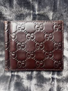 $350 Gucci Signature Money Clip Wallet in Brown pick up in Chippendale