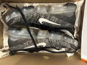 Nike vapormax (Pick Up Only)