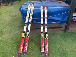 Rosignol Skis two pair as new