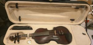 Cecilio 3/4 Violin with case and accessories