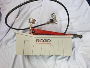 RIDGID 1450 PRESSURE TEST PUMP - 725 psi/50 bar