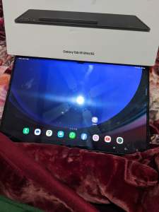SAMSUNG TAB S9 ULTRA 256GB BLACK WIFI 5G like new condition 7month old