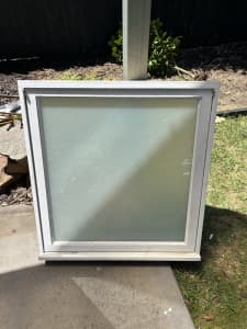 Brand new 900 wide x 950 high white translucent glazed awning window