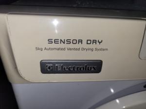 Electrolux 5kg sensor dryer 