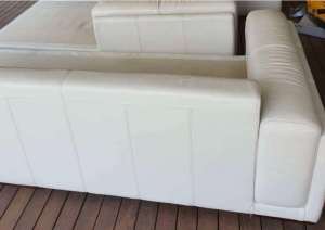 Leather lounge 2700 in legthy 3 seater