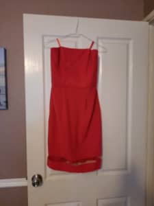 Stunning short red strapless dress Size 10.