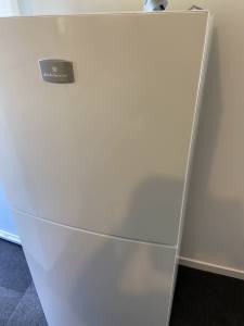 Fridge Fisher & Paykel 240L excellent condition