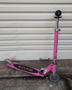 Scooter, as new, $30