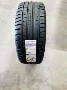 Master the Savings with Michelin Pilot Sport 5 225-40-R18