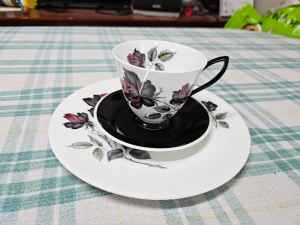 Royal Albert Masquerade Tea cup set