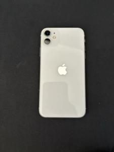 iphone 11 white cover 