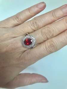 Sparkly Red Dress Ring, size 8.5, Q1/2, 58.2