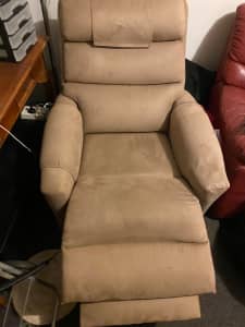Aspire Signature Dual action lift chair