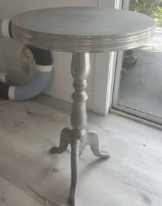Metal occasional table