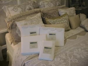 NEW SHERIDAN EVELINA CROCHETED EDGE LINEN QUILT COVER & SHEETS
