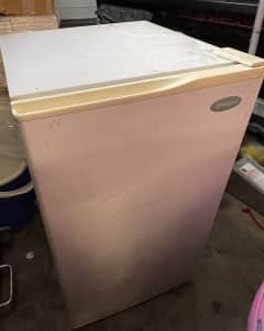 second hand outdoor fridge