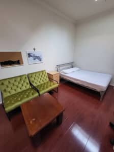 All bills incl. Private Bath.Fully Furnished. 3 month minimum stay